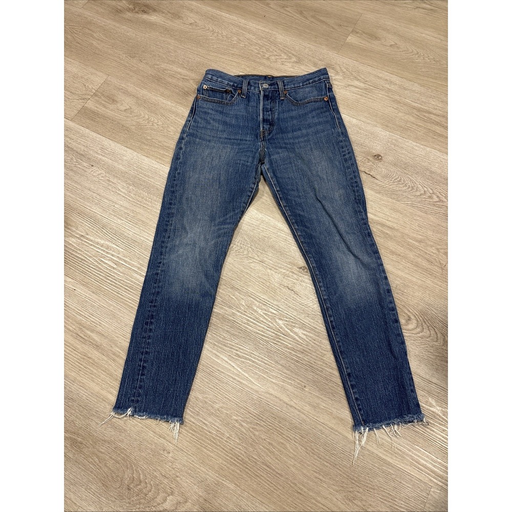 Levi's Jeans Women's 27 Wedgie Icon Fit White Oak Cone Denim Ankle Crop Raw Hem